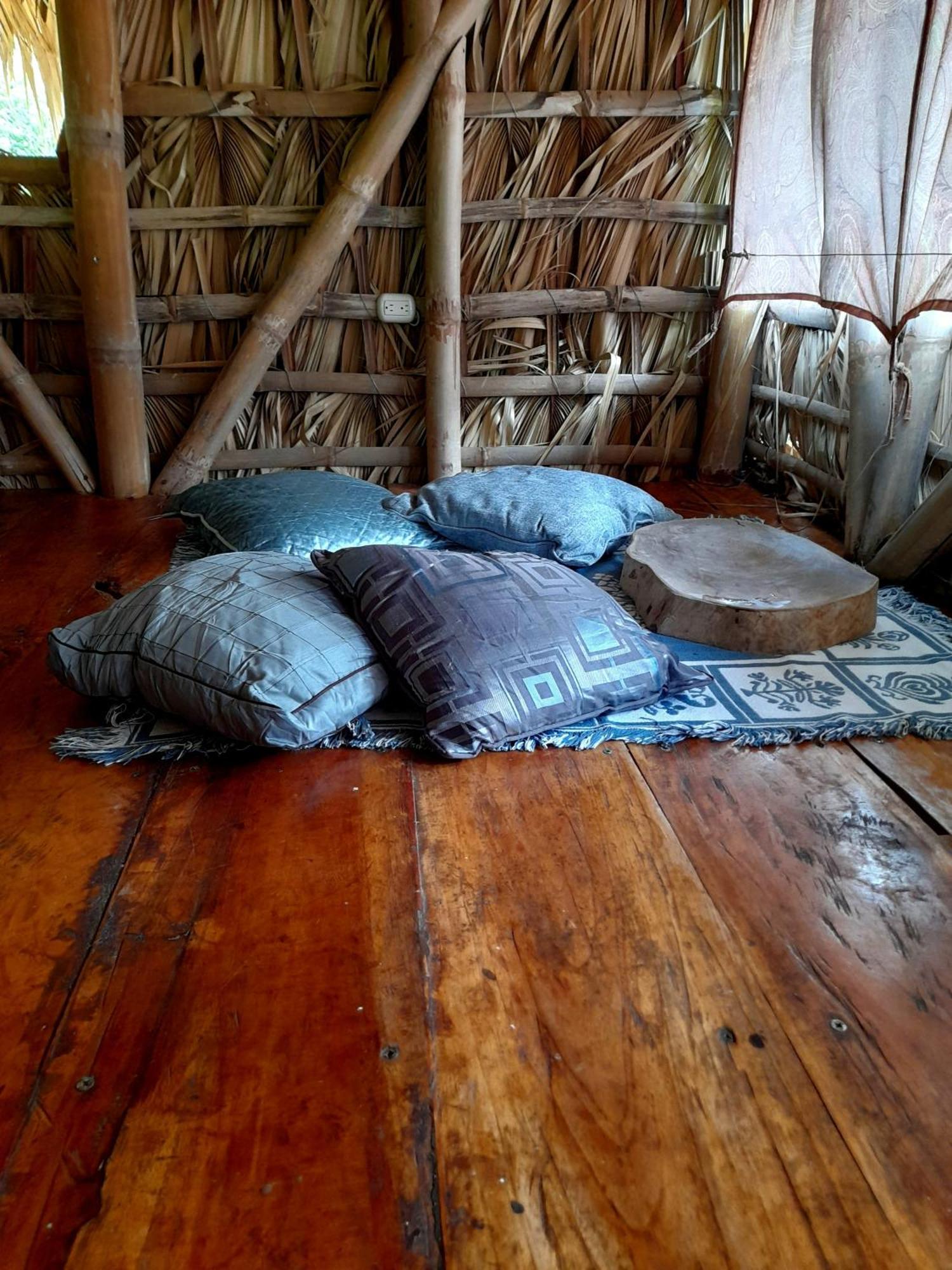 El Bamboo Cabins Balgue Eksteriør billede